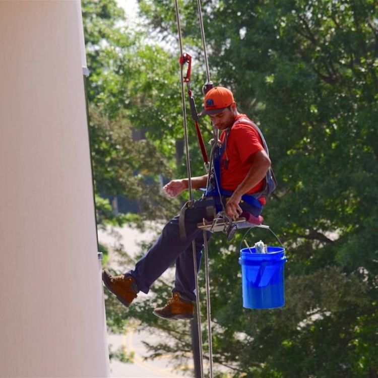 Imagen de Proyecto para trabajos verticales en el mantenimiento de fachadas