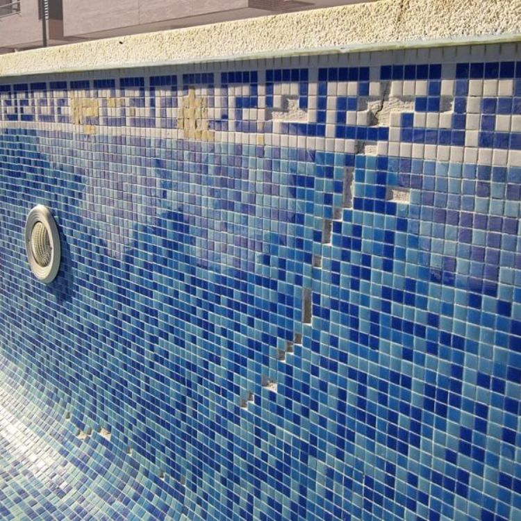Imagen de Proyecto de reparación de daños en piscina por asientos diferenciales
