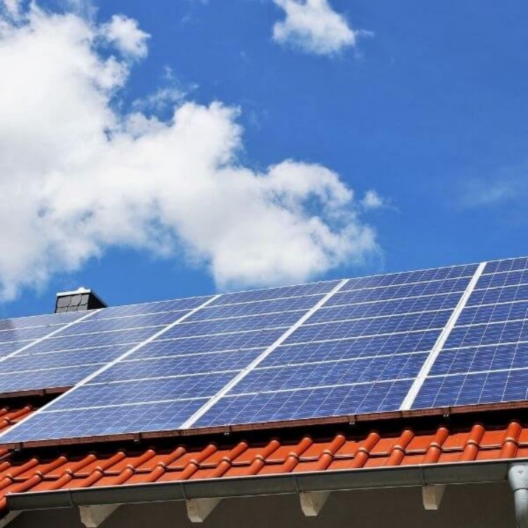 placas instaladas con la memoria tecnica de instalacion fotovoltaica de ficherotecnia