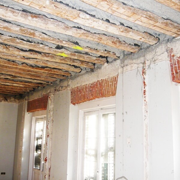 Proyecto de refuerzo estructural en forjados de madera