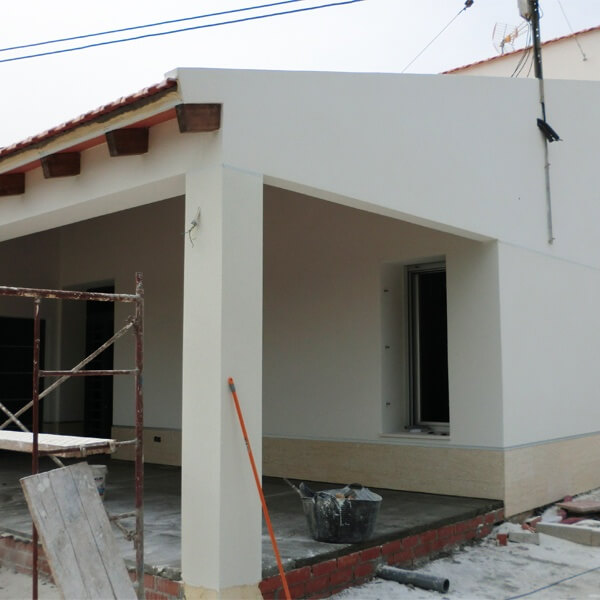 Proyecto para reforma integral de casa rural con muros de carga y vigas de madera