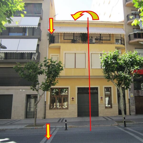 Informe de daños en edificio por obra en la parcela colindante